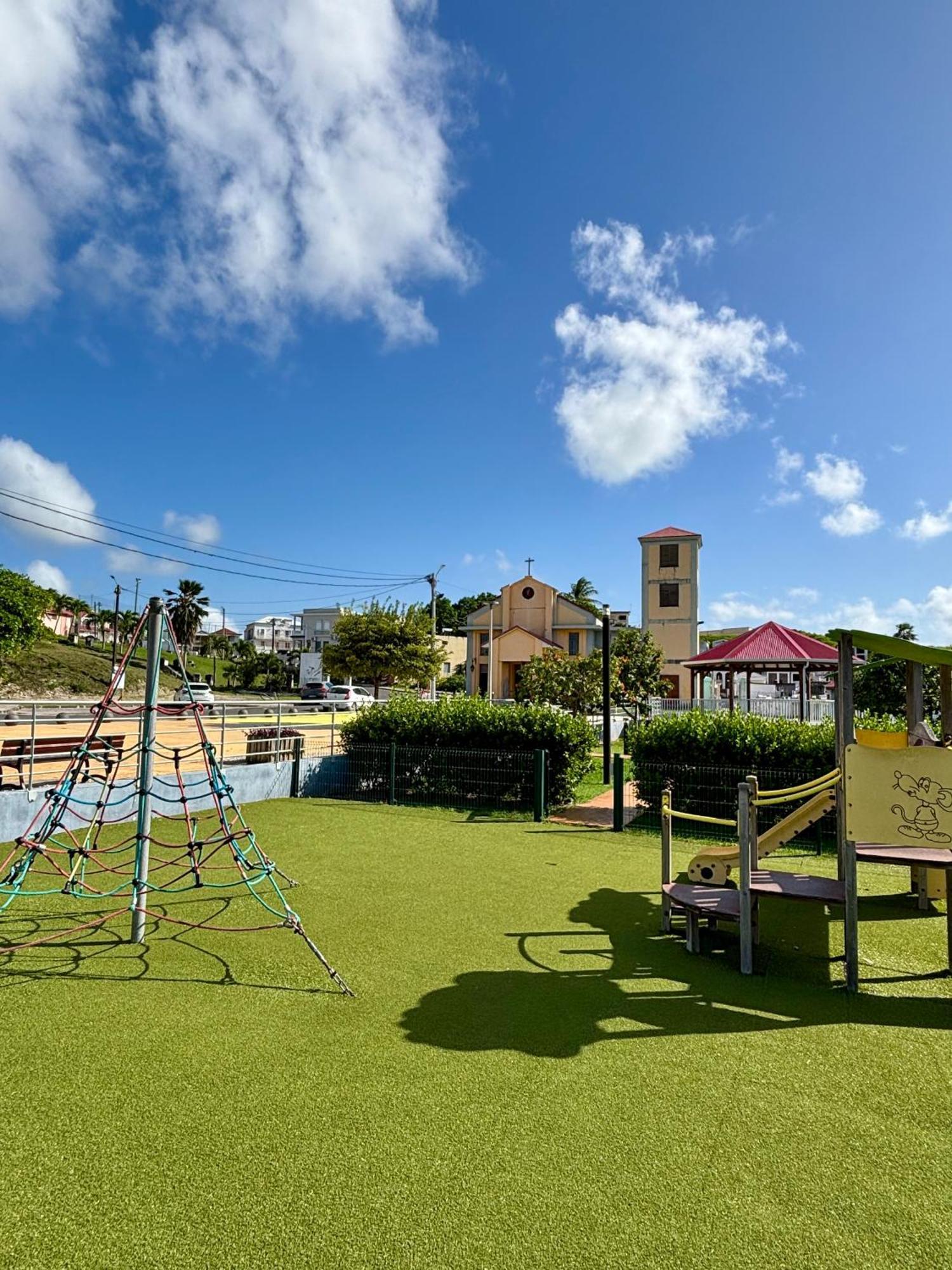 Gite Tournesol - A 2 Min De La Plage Et Du Bourg Anse-Bertrand Bagian luar foto